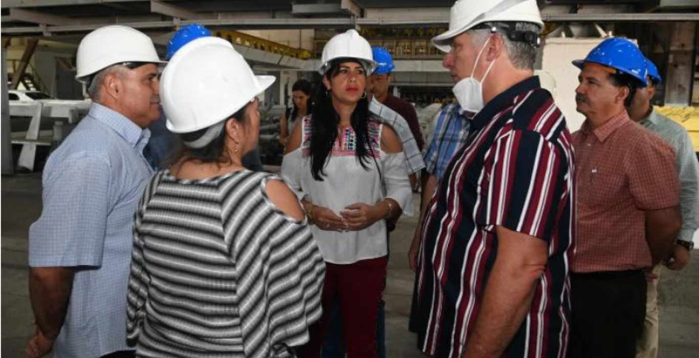 Visita de Miguel Díaz Canel en Antillana de Acero